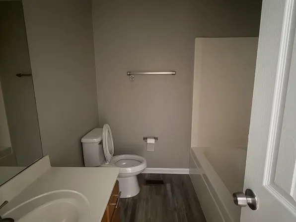 315 Pinehill Dr #2, Dalton, GA 30721