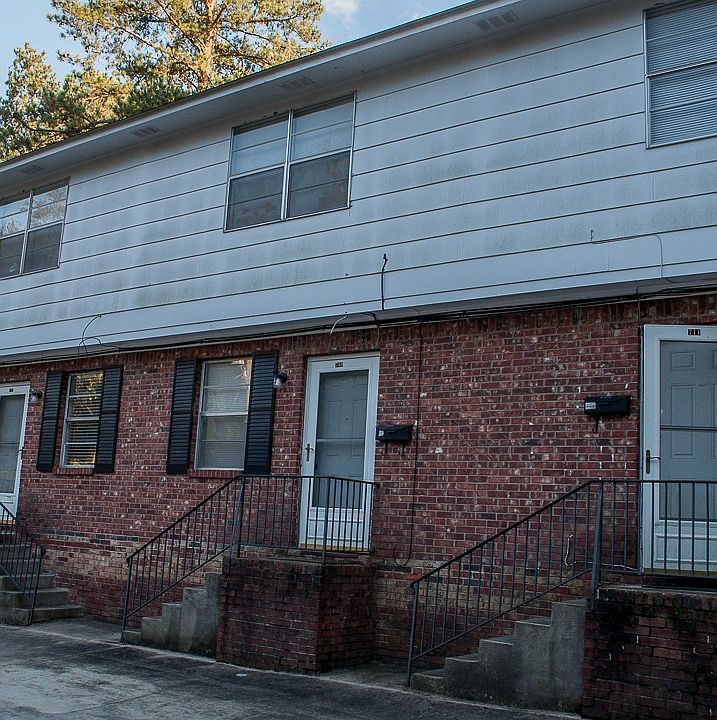 1st image of 709 Deerwood St