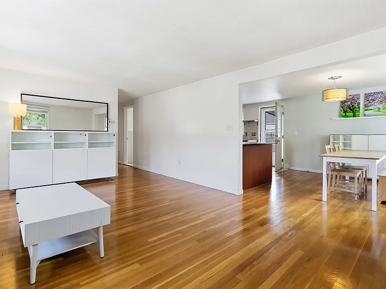41-43 Brandley Rd #2 — Photo 5