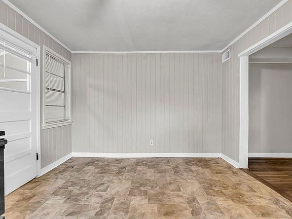 2nd image of 1005 Blanchard Ave