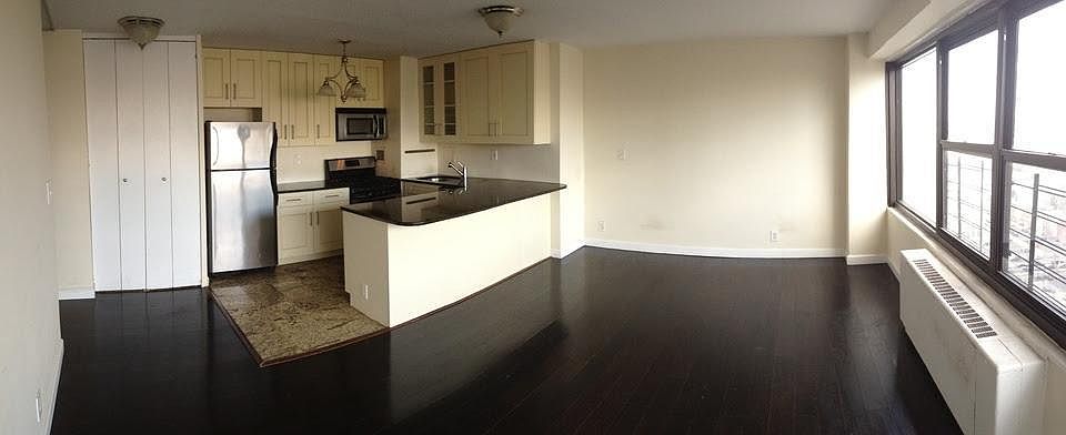 Kitchen & Livingroom