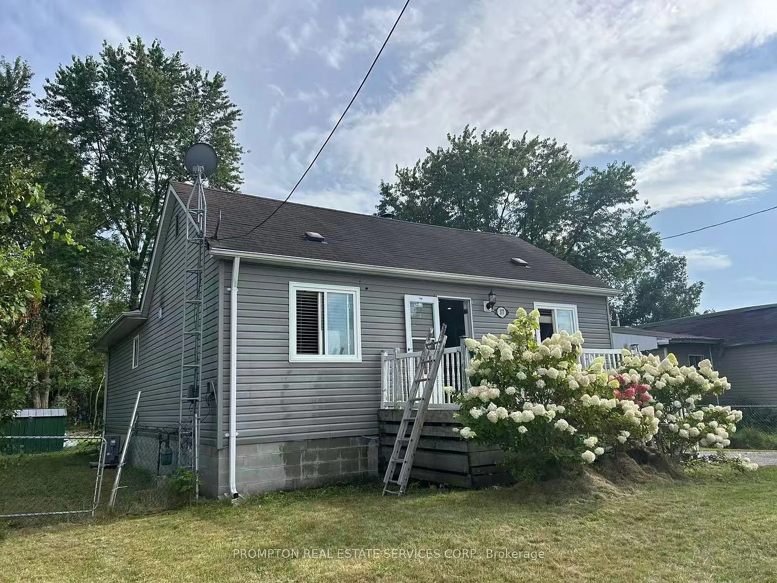 3 bed, $2,850 — Photo 2