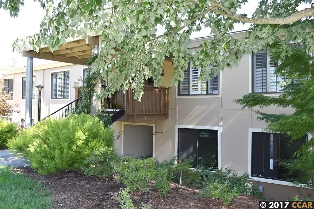 3101 Golden Rain Rd APT 8 photo 1