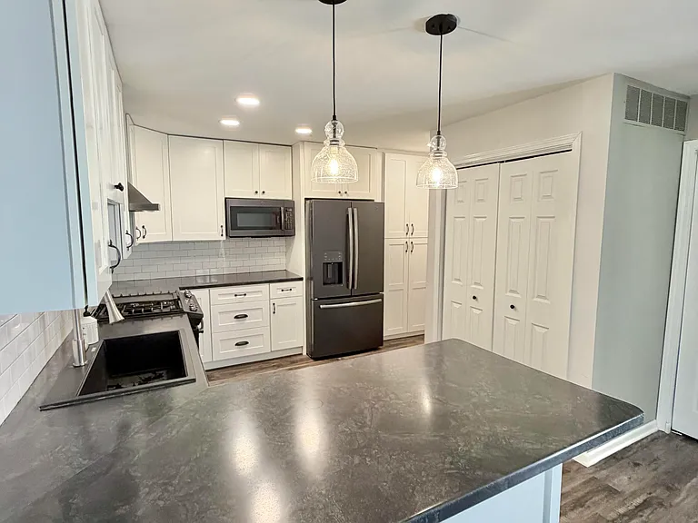 49 Adams Ct #A — Photo 10