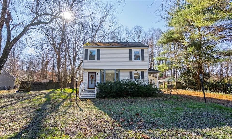 1st image of 109 Sand Dr