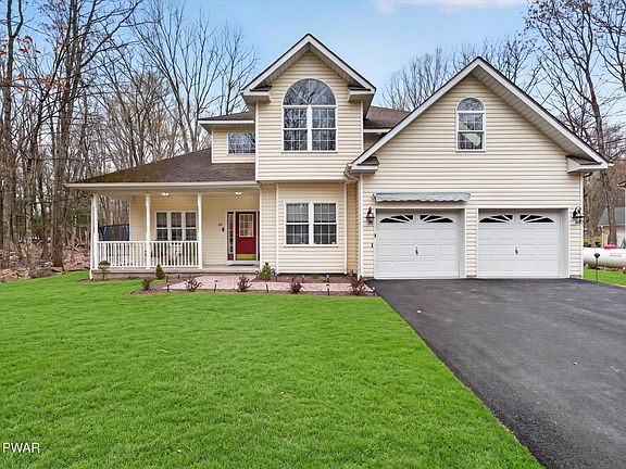 4th image of 104 Saint Moritz Dr