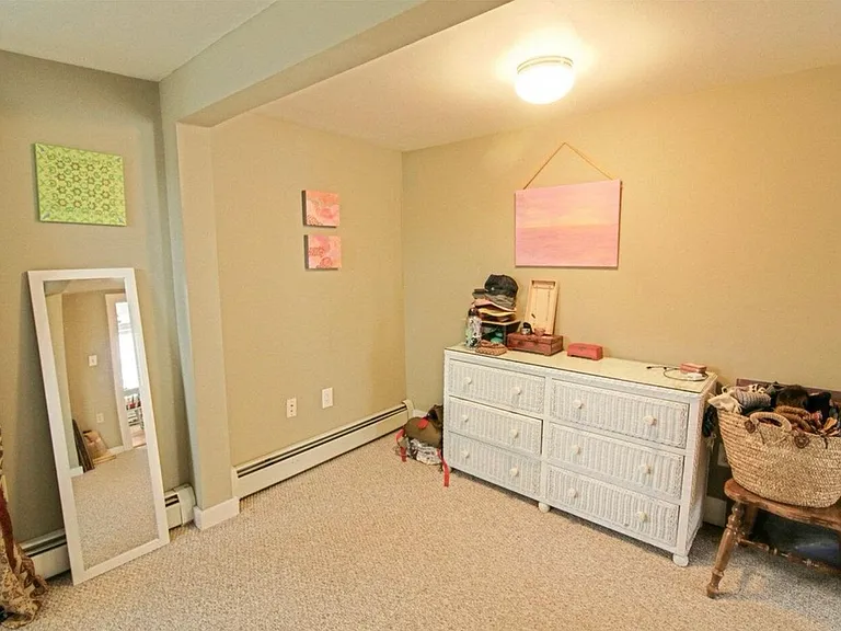 52 Platt St #C — Photo 8