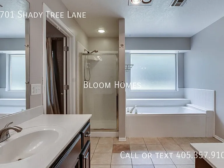 2701 Shady Tree Ln — Photo 28