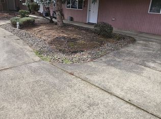 107 S Grove Ln, Sutherlin, OR 97479