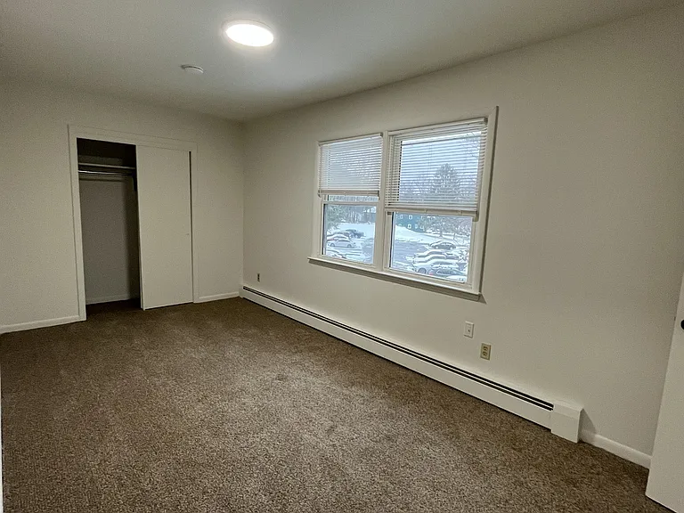 98 East Market Street — Photo 23