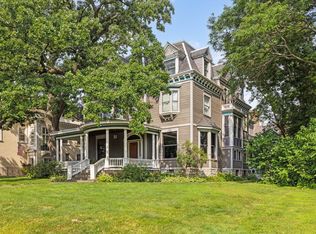 415 Summit Ave #2, Saint Paul, MN 55102