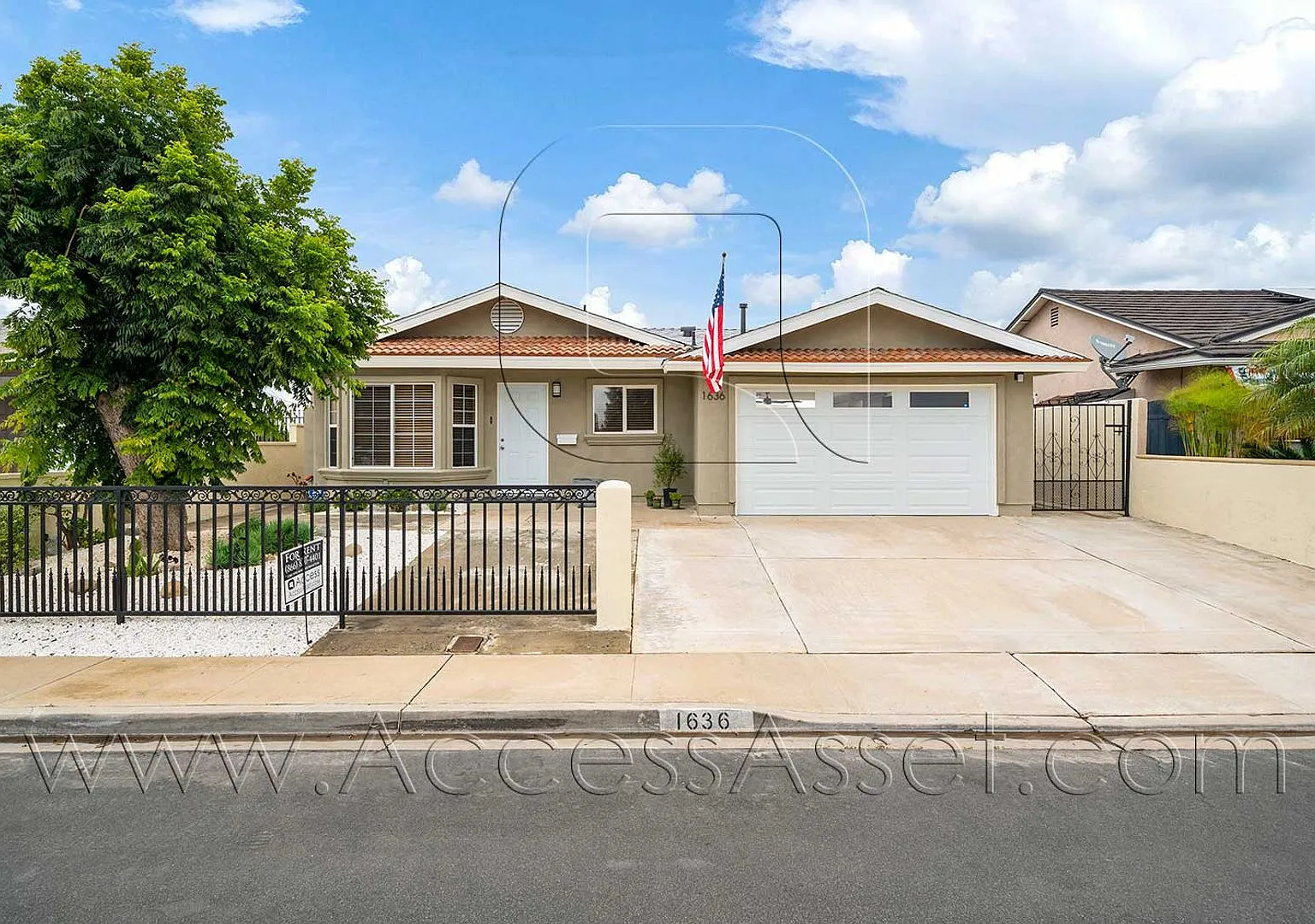 Remarkable 3 Bed/2 Bath Modern, Luxury And Comfort San Diego Home! — Photo 2