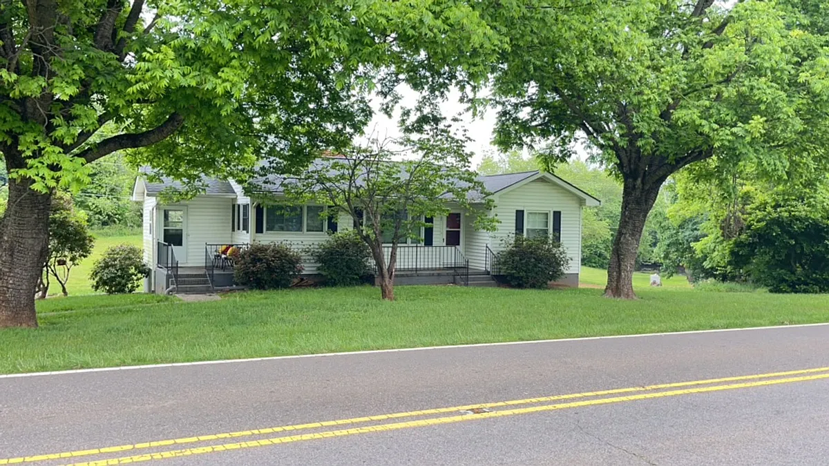Building Photo - 4253 Siloam Rd