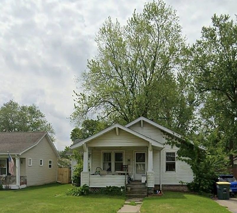 1st image of 557 Bond Ave