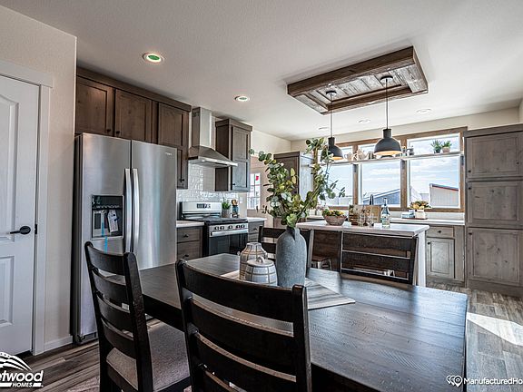7th image of this home