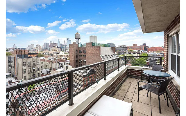 Rented by Douglas Elliman | media 16