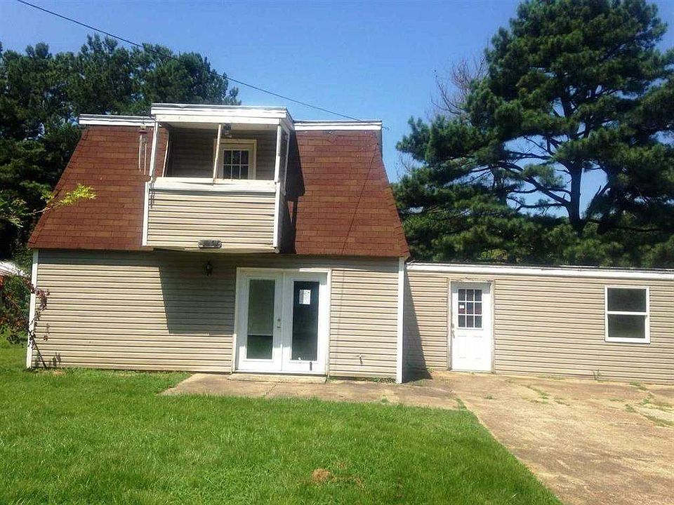 2nd image of 2651 Cole Dr
