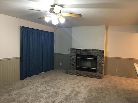3rd image of 439 N Claremont Ave