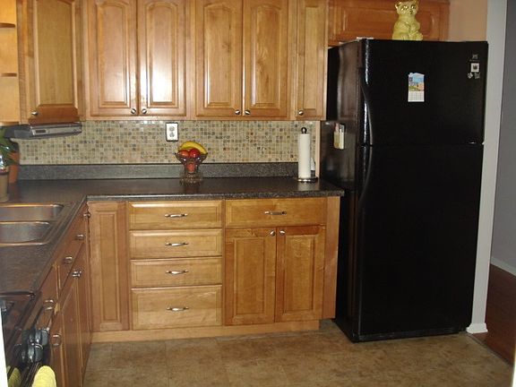 5th image of 909 Loraine Ct