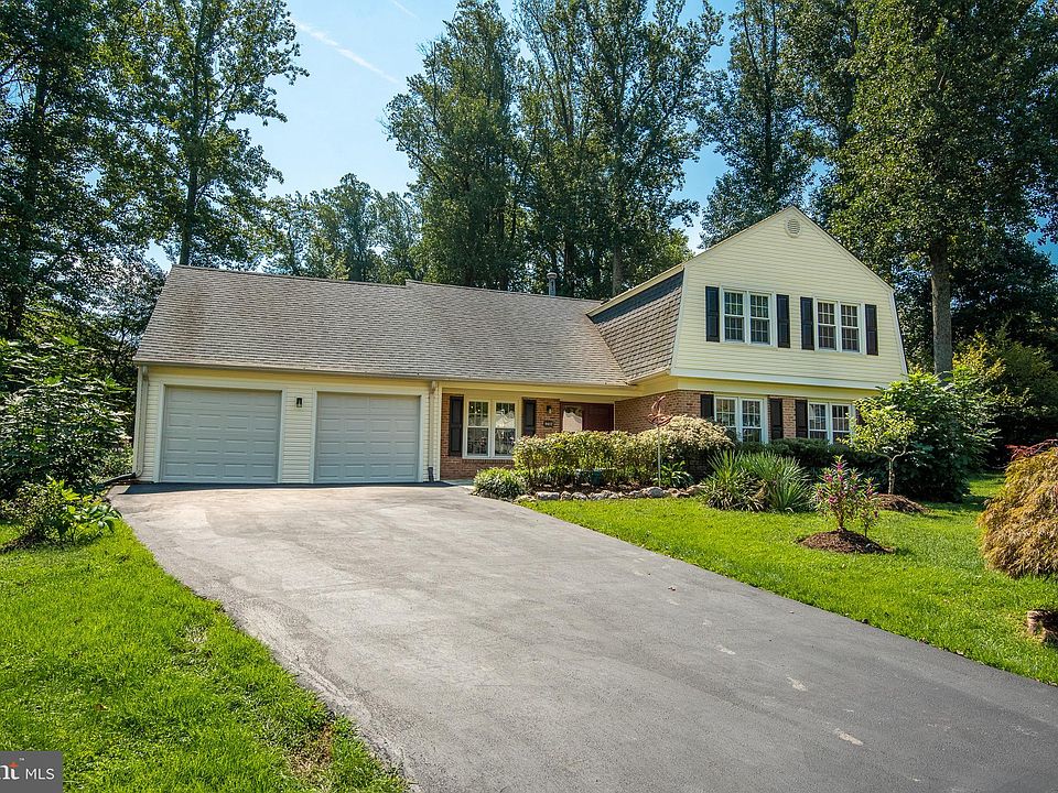1st image of 9617 Whitecedar Ct
