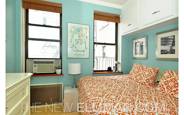 Sold by Douglas Elliman | media 16