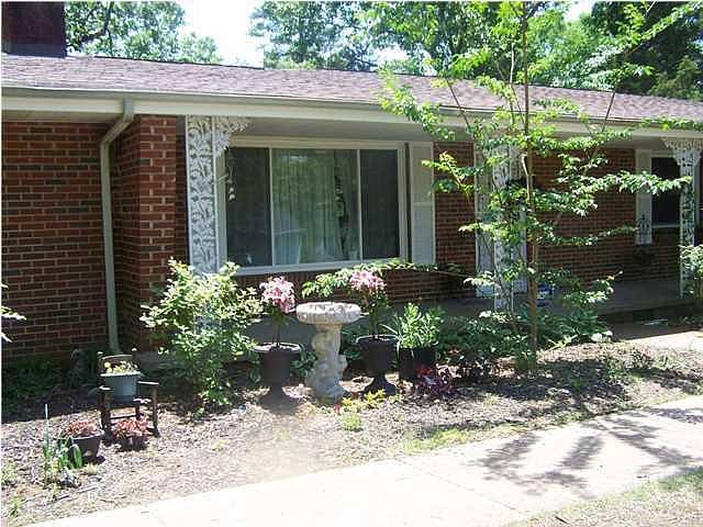 1st image of 3816 Pin Oak Ter