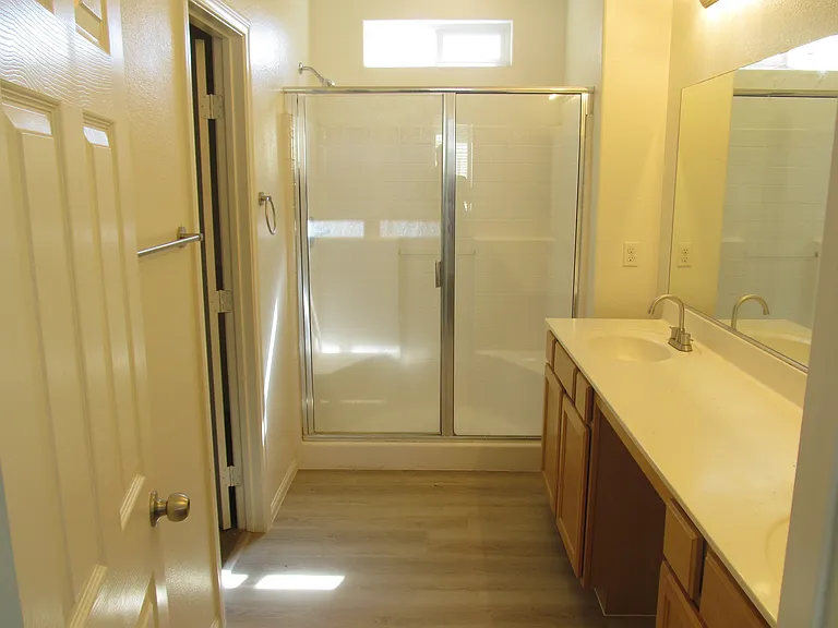7471 Nicklin St — Photo 26
