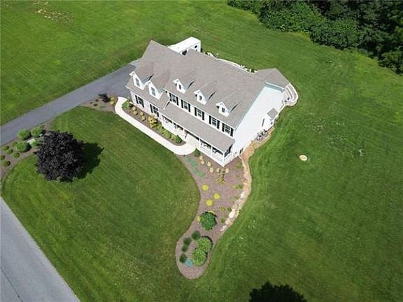 3rd image of 2152 Terry Rd