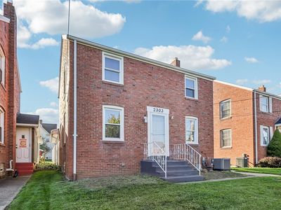 2303 Delaware Ave, New Castle, PA, 16105