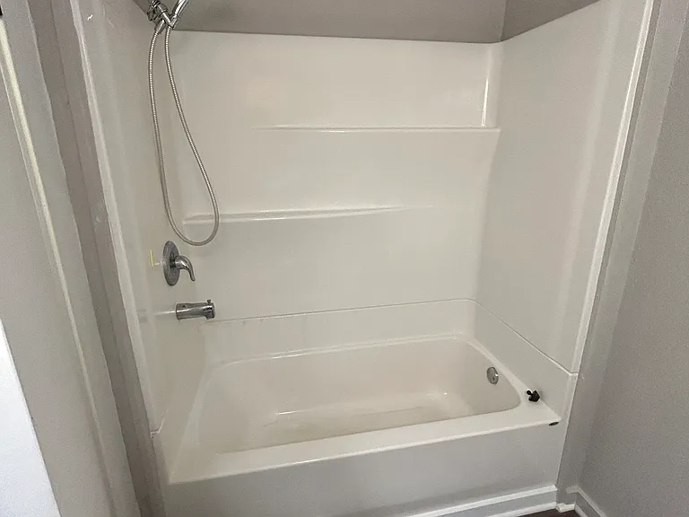2042 Silver St — Photo 11