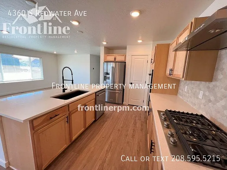 4360 S Redwater Ave — Photo 9