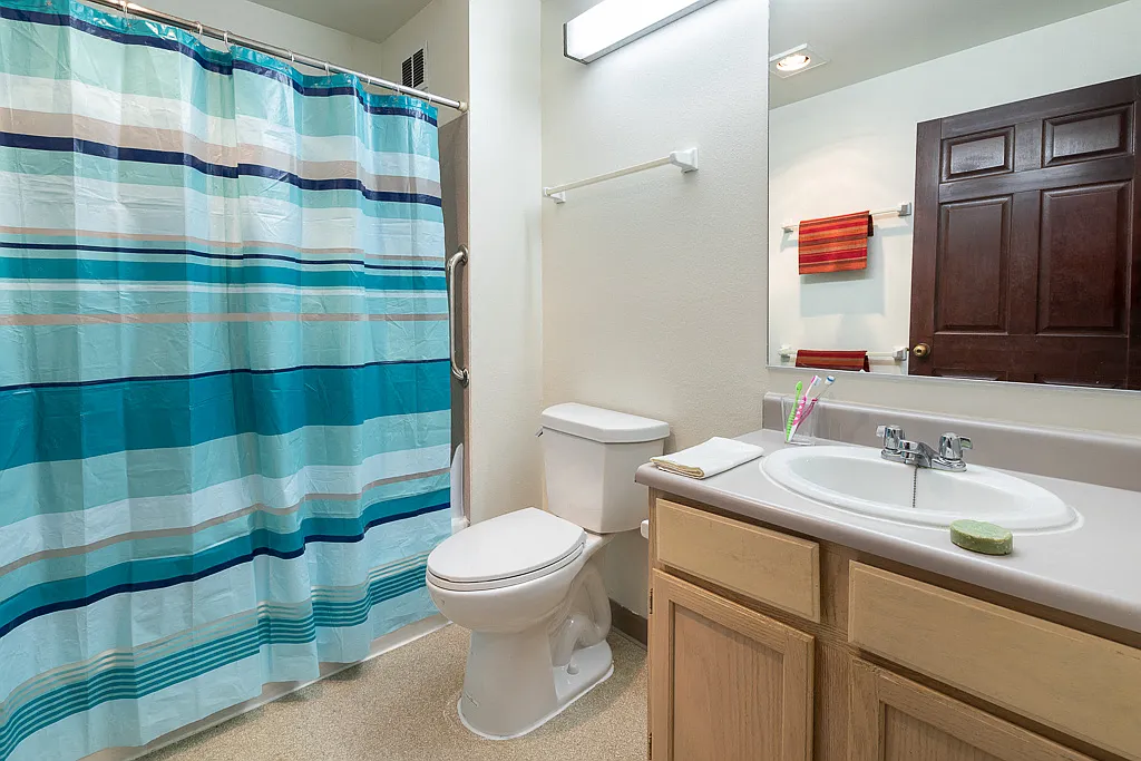 Cascade Court Apartments — Photo 4