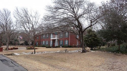 1st image of 420 Forest Oaks Dr