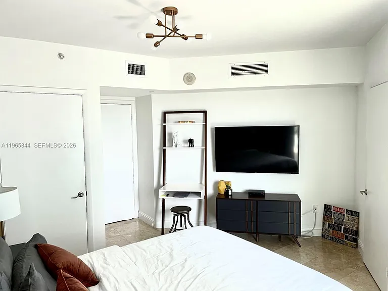350 S Miami Ave #2114 — Photo 10