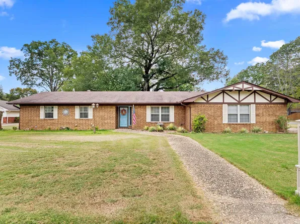 7 W Oak Dr, Conway, AR 72032