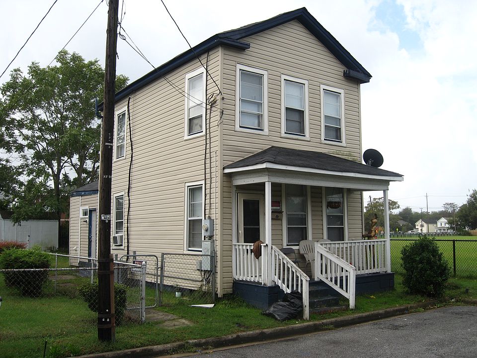 1st image of 1015 Garfield St