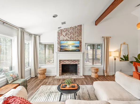 14 Wade Hampton Dr, Beaufort, SC 29907