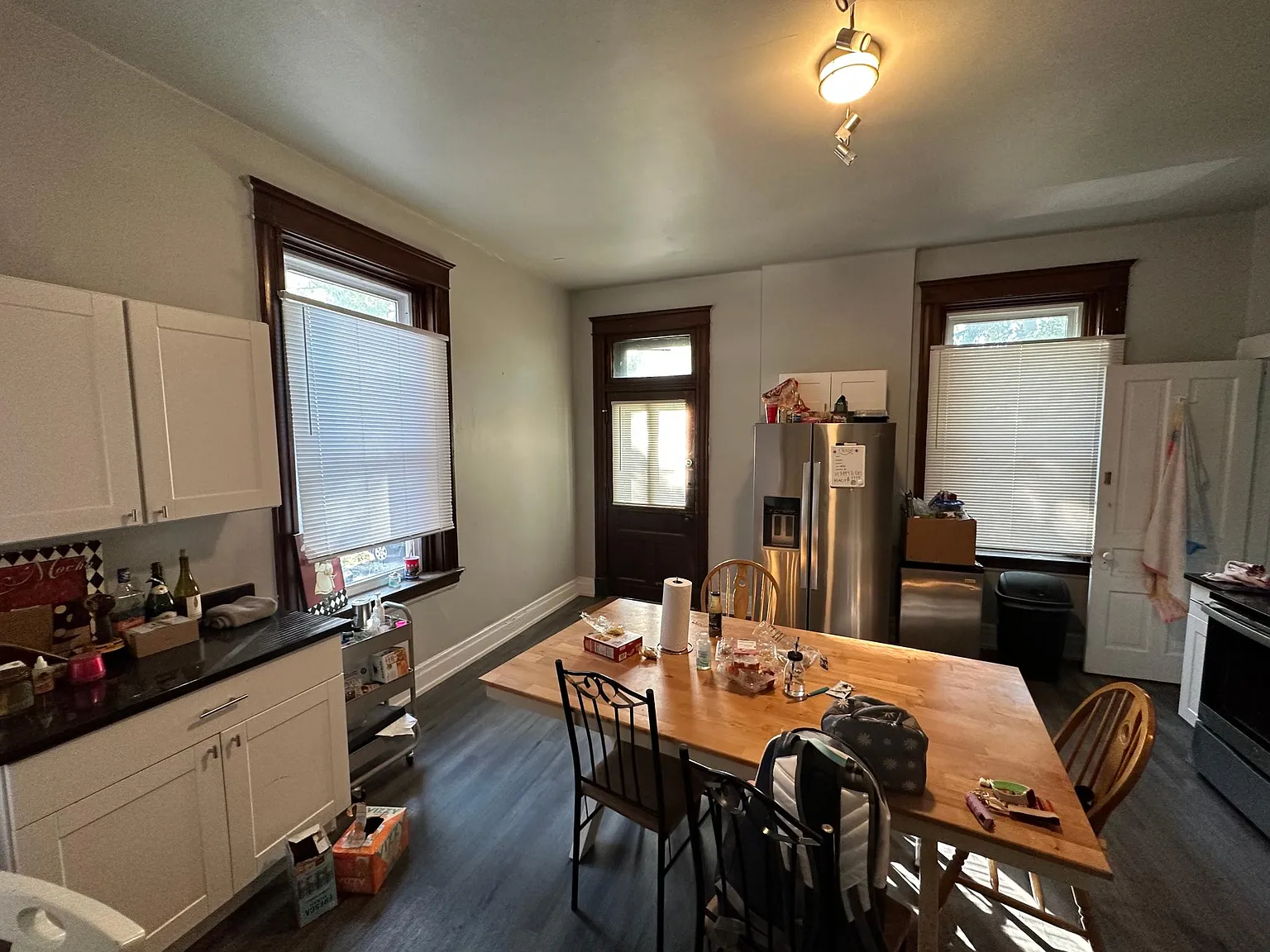 5 bed, $3,850 — Photo 2