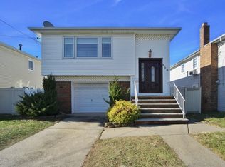 206 Ridgewood Ave, Staten Island, NY 10312