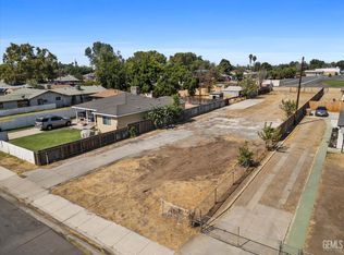 1009 Baldwin Rd, Bakersfield, CA 93304