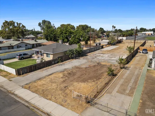 1009 Baldwin Rd, Bakersfield, CA 93304