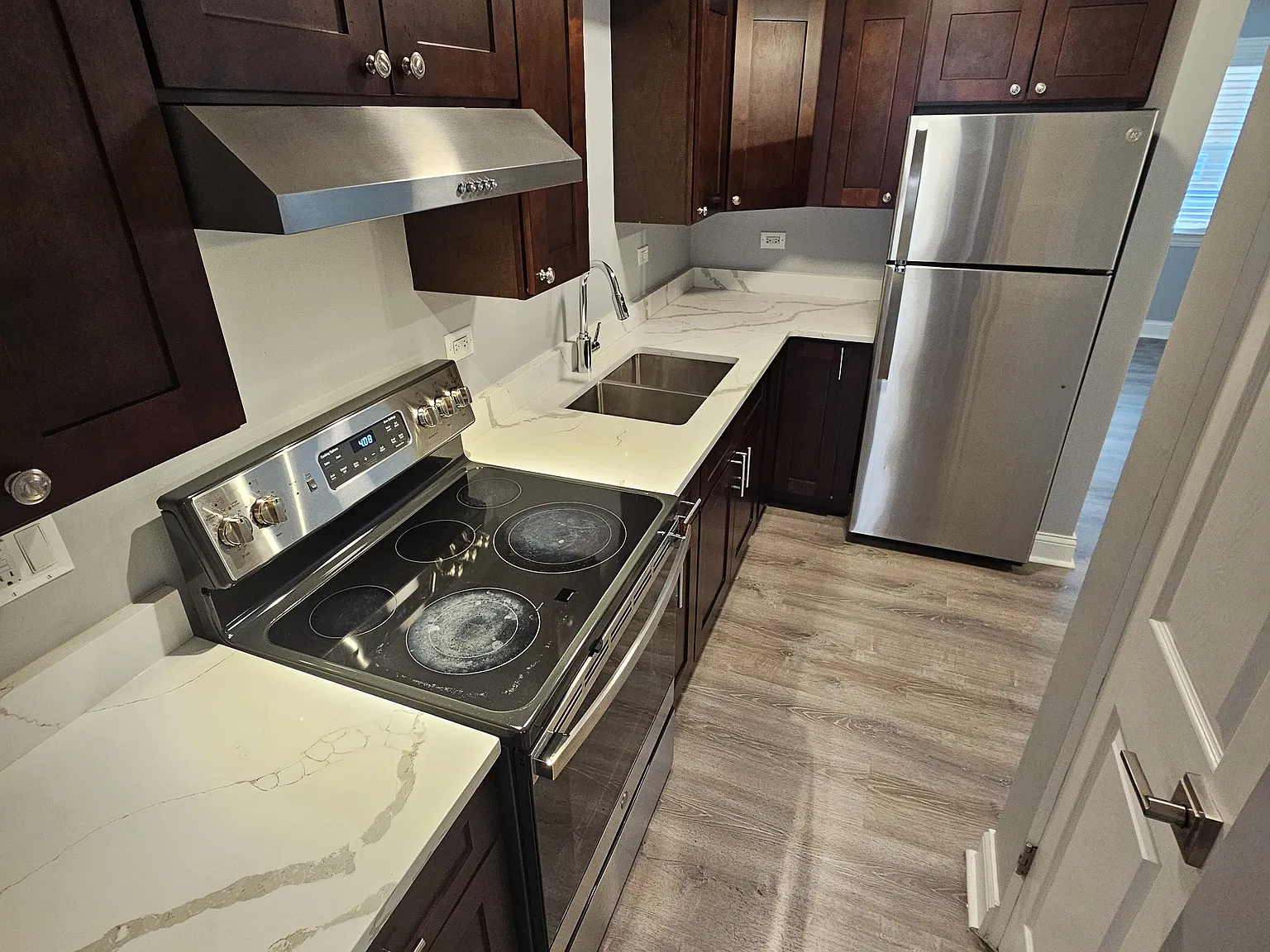 1 bed, $1,400 — Photo 4