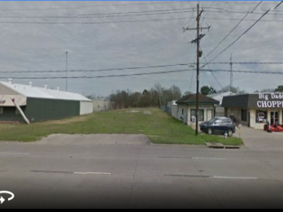 2nd image of 5706 College St