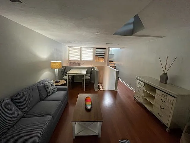 815 W Pensacola St #7 — Photo 7
