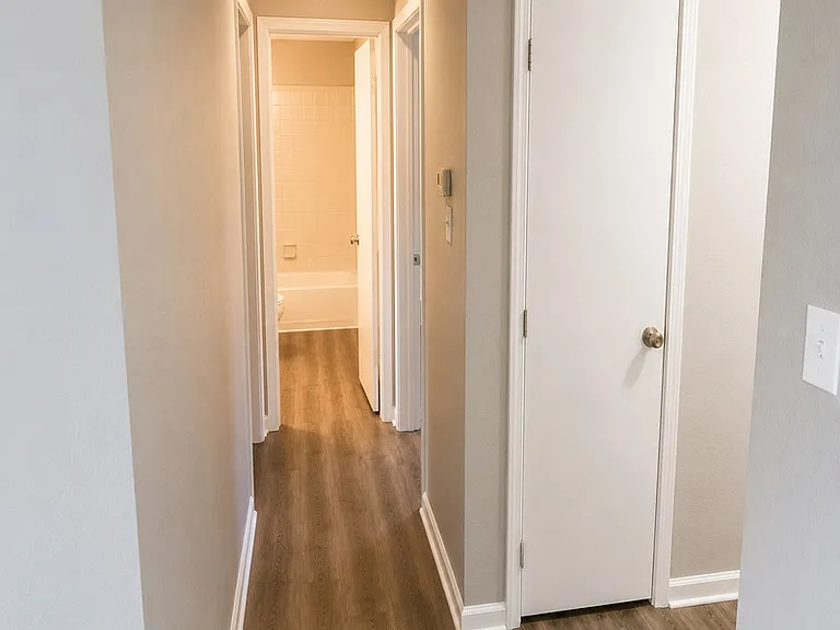 1420 E Jefferson St #2 — Photo 9