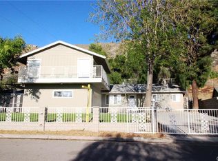 5887 Paramount Dr, Riverside, CA 92509