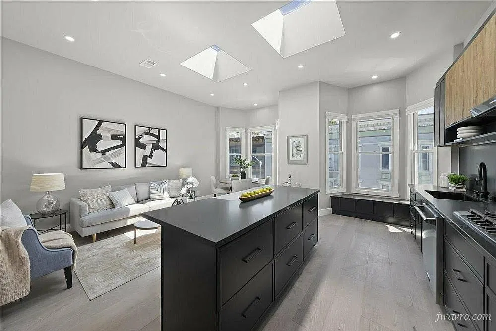 North Beach Compound w/ Rooftop Views & Commercial Space — Photo 3