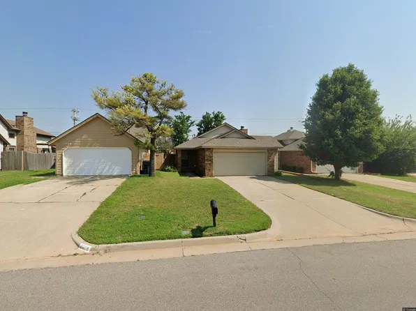 7507 NW 107th St, Oklahoma City, OK 73162