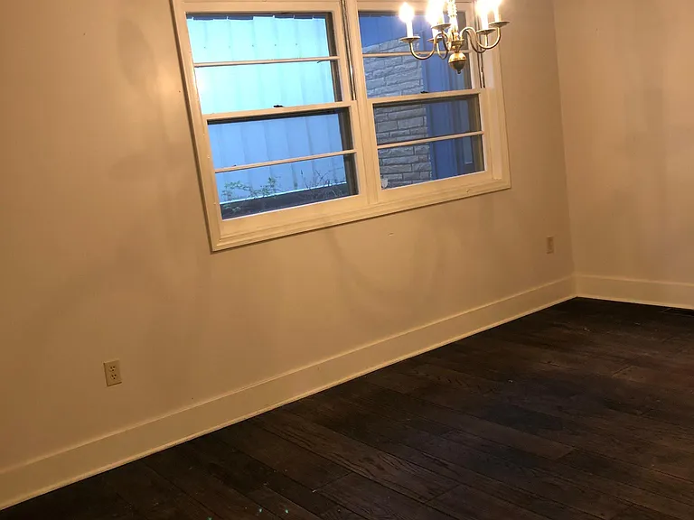 21 Montgomery Ave — Photo 13