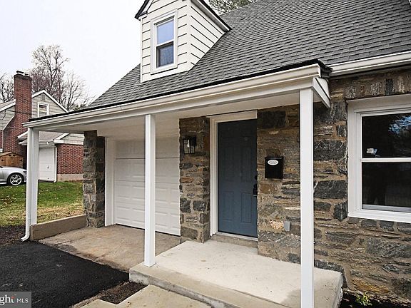 3rd image of 507 Croyden Rd